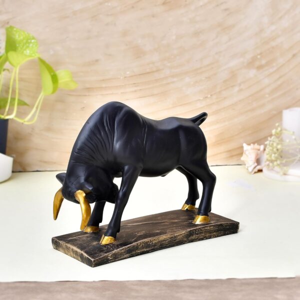 Bull Sculpture for Home Decor .